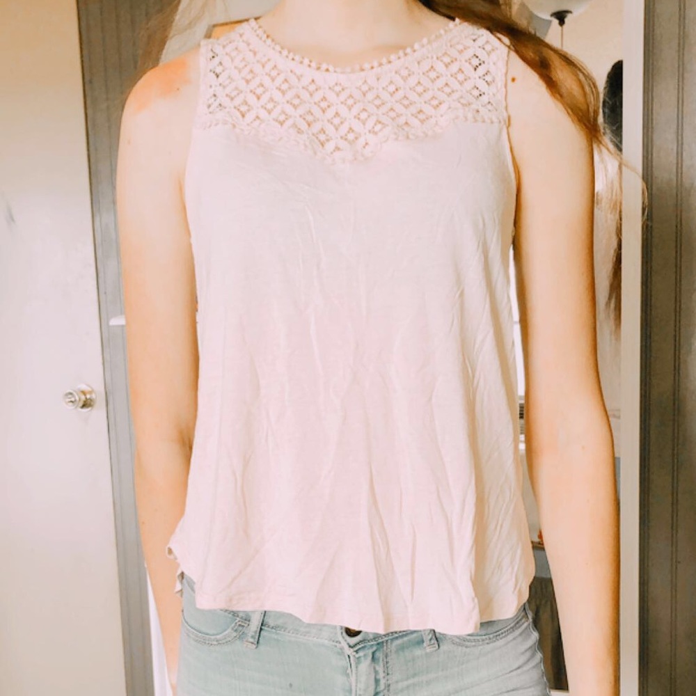 Light pink flowy tank